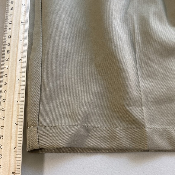 Haggar Tan Flat Front Shorts Versatile Cotton Blend - Picture 9 of 9